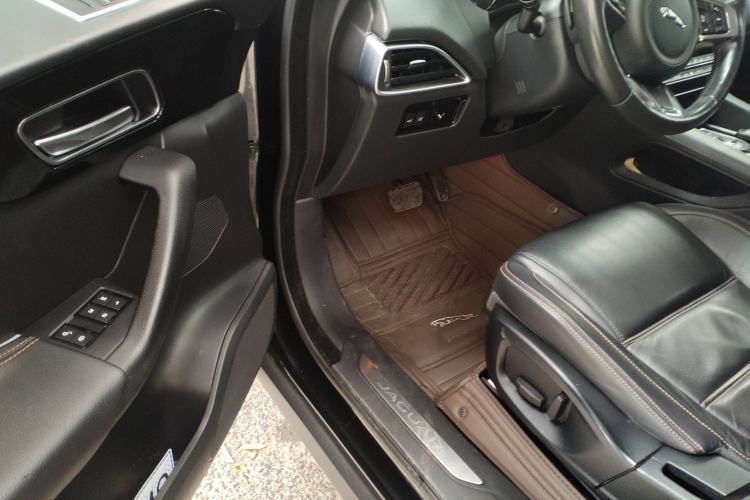 Used Jaguar F-PACE 2018 2.0T Four-Wheel Drive Urban Luxury Edition