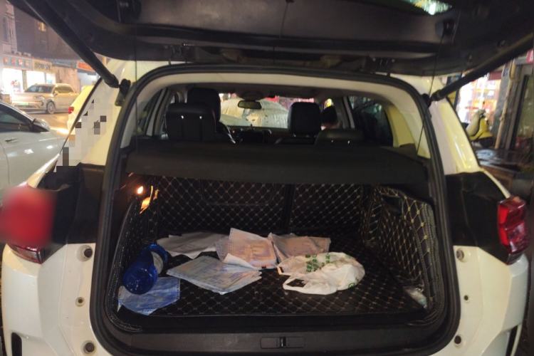 Used Citroen C5 AIRCROSS 2017 380THP Luxury Model Trunk