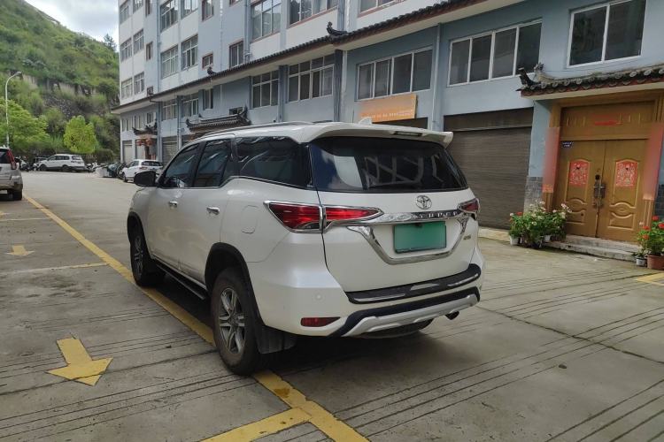 Used Toyota Fortuner 2016 2.7L Middle East Version