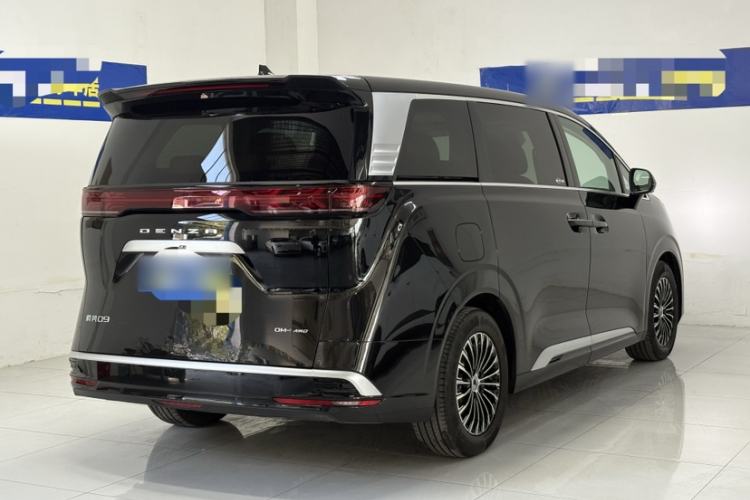 Used Denza D9 2024 DM-i 980 Four-Wheel Drive Prestige Model Exterior 3