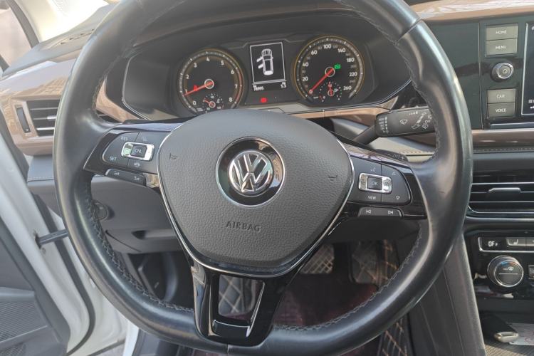 Used Volkswagen Tharu 2019 330TSI Four-Wheel Drive Luxury Edition China VI Standard