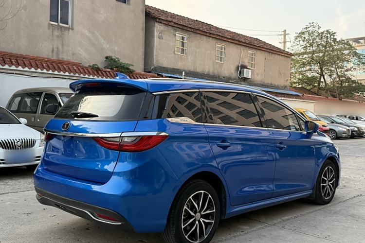 Used BYD Song MAX 2017 1.5T Automatic Smart Connect Elite 7-Seater
