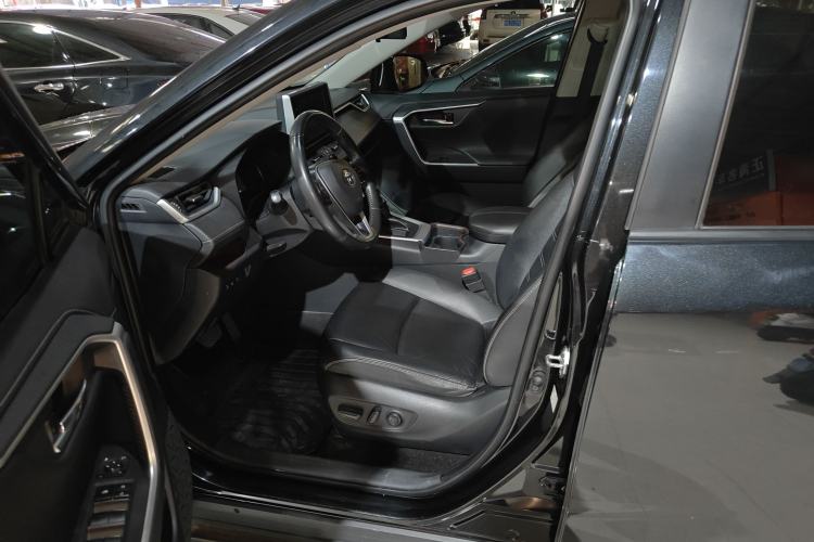 Used Toyota RAV4 2020 2.0L CVT Two-Wheel Drive Prestige Edition