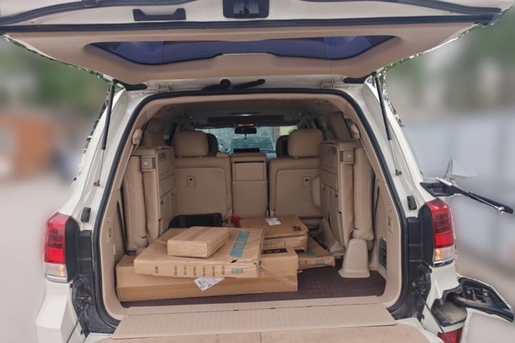 Used Toyota Land Cruiser 2012 4.6L V8 Middle East Version