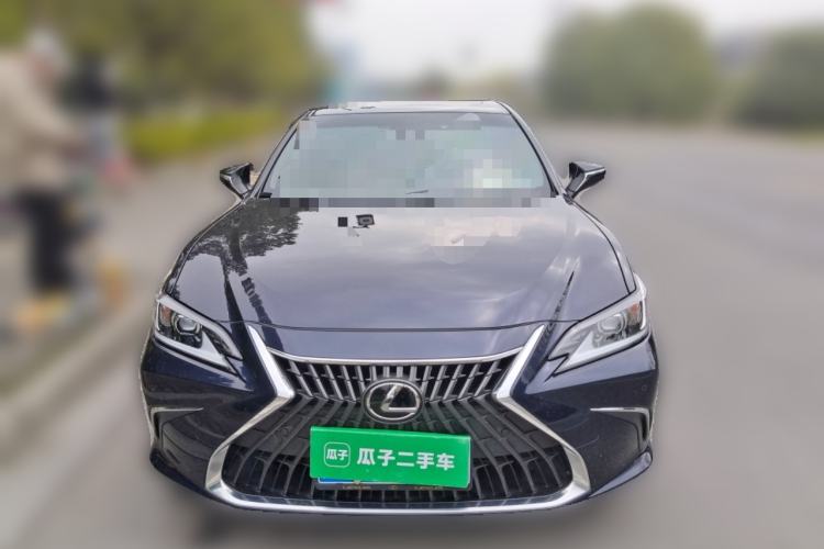 Used Lexus ES 2022 200 Excellence Edition
