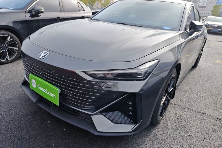 Used CHANGAN UNI-V 2022 1.5T Prestige Version