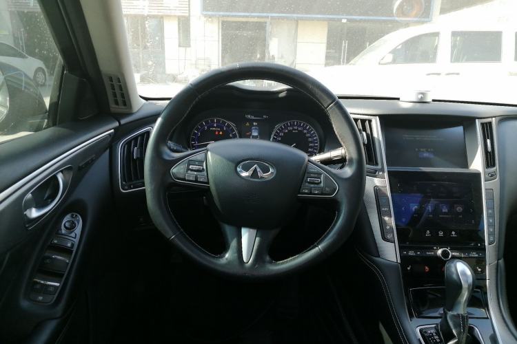 Used Infiniti Q50 2014 2.0T Luxury Edition