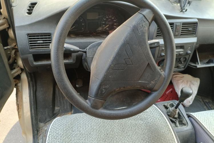 Used Wuling Rongguang 2011 1.2L Base Version