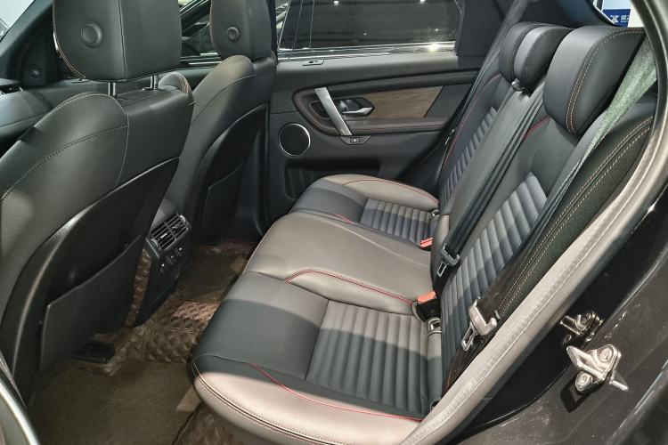 Used Land Rover Discovery Sport 2022 249 PS R-Dynamic S Performance Edition 5 Seats Left Rear Seat