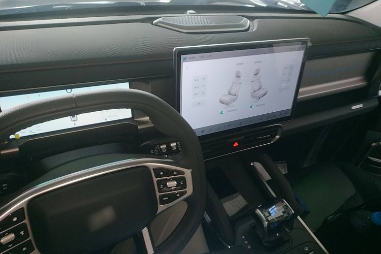 Used JETOUR Traveler C-DM 2024 C-DM 129KM Linye Edition Center Console