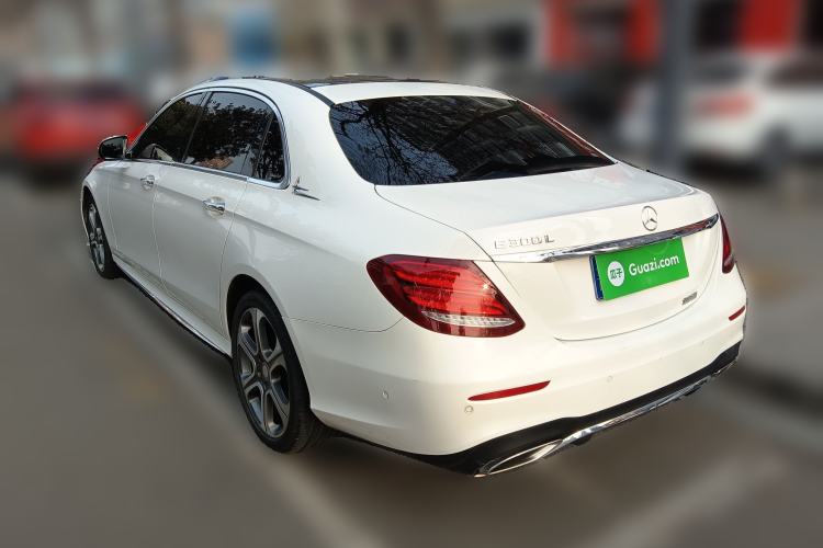 Used Mercedes-Benz E-Class 2016 E 300 L Sporty and Stylish Model
