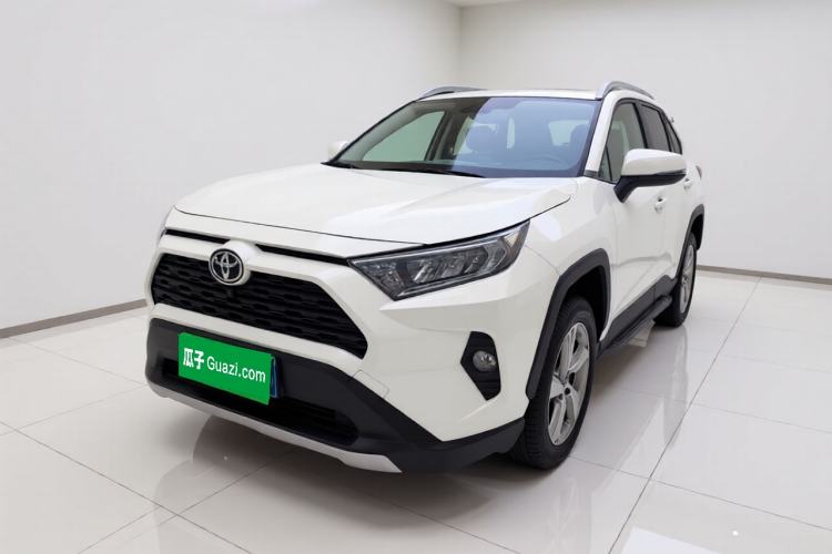 Used Toyota RAV4 2021 2.0L CVT Two-Wheel Drive Fashion Edition