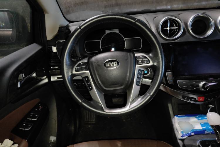 Used BYD S7 2017 2.0T Automatic Luxury Model