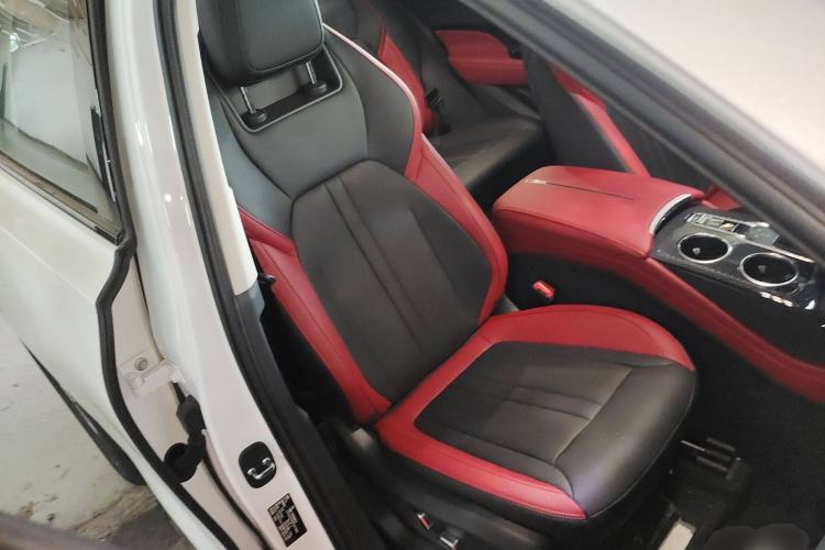 Used Hongqi HS3 2024 1.5T Zhiwei Edition