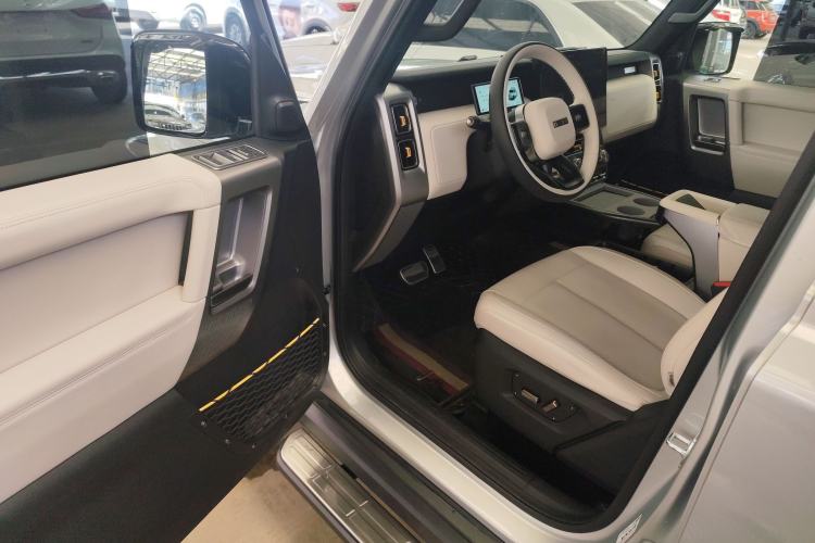 Used iCAR V23 2025 401 Two-Wheel Drive Intelligent Driving Version Driver Seat