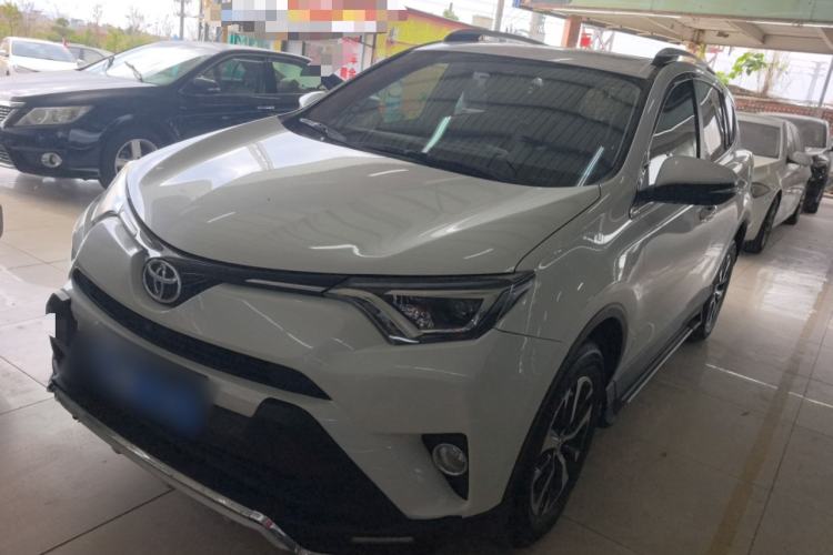 Used Toyota RAV4 2019 2.0L CVT Two-Wheel Drive ZhiShang Version China VI Standard
