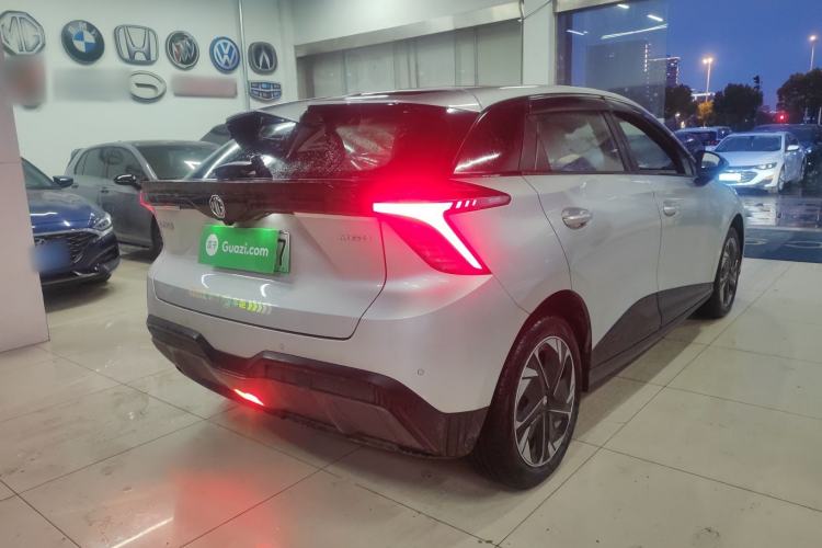 Used MG 4 EV 2023 415 km Range Sea-Faring Champion Edition
