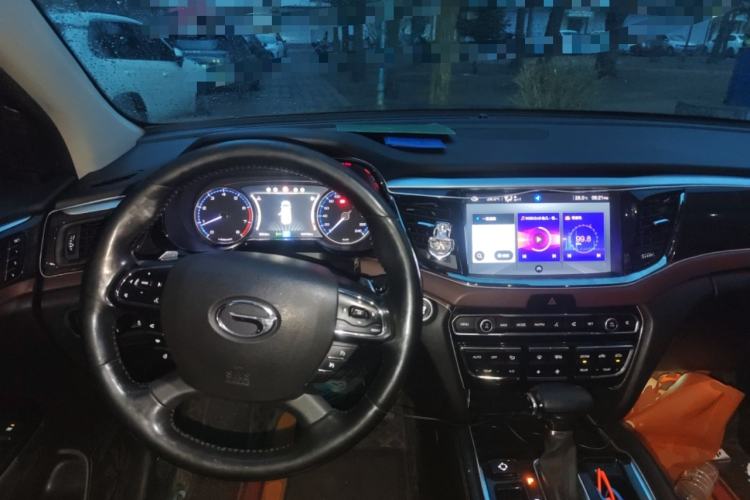 Used GAC Trumpchi GS8 2017 320T Two-Wheel Drive Luxury Smart Connectivity Version (7 Seats)
