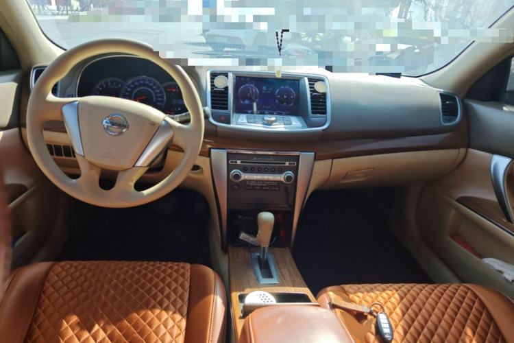 Used Nissan Teana 2011 2.0L XE Standard Edition Center Console