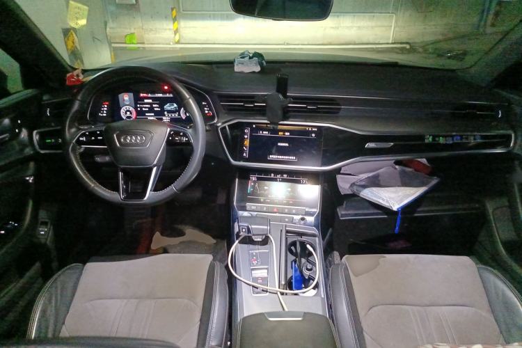 Used Audi A6L 2019 40 TFSI Luxury Dynamic Model Center Console