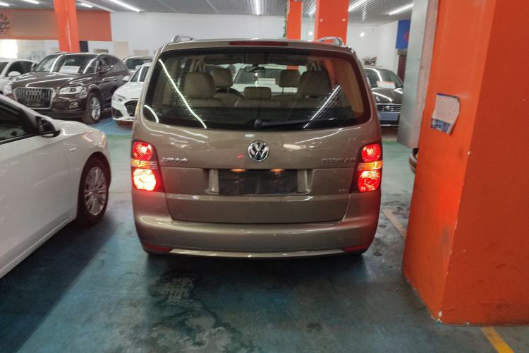 Used Volkswagen Touran 2015 1.4T DSG Comfort Edition 5 Seats