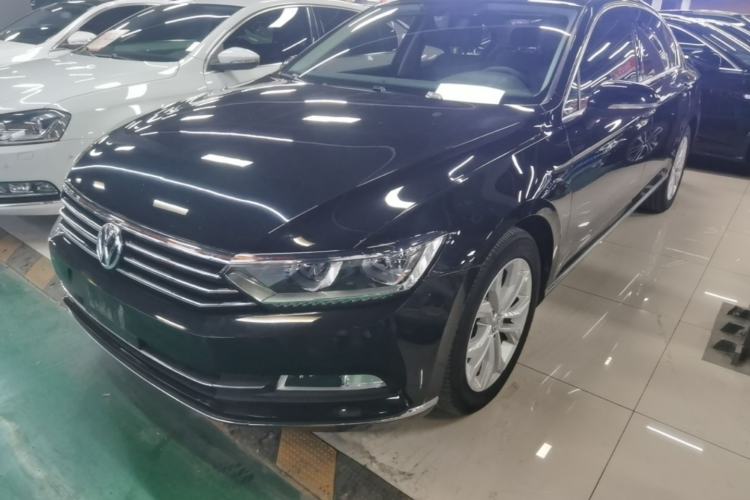 Used Volkswagen Magotan 2018 Facelift 330TSI DSG Luxury Model Guazi used car, China used car export, Used car for sale, Used cars, Cheapest cars for sale
