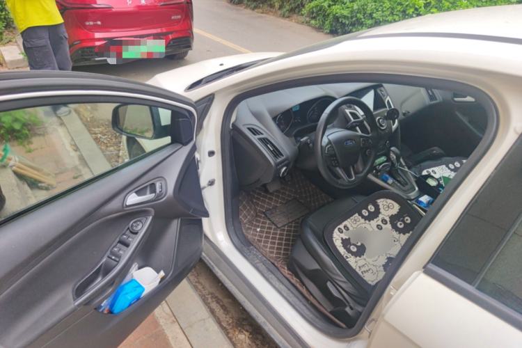 Used Ford Focus 2015 Hatchback 1.6L Automatic Comfort Model Driver Seat