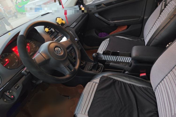 Used Volkswagen Jetta 2013 1.4L Manual Fashion Model