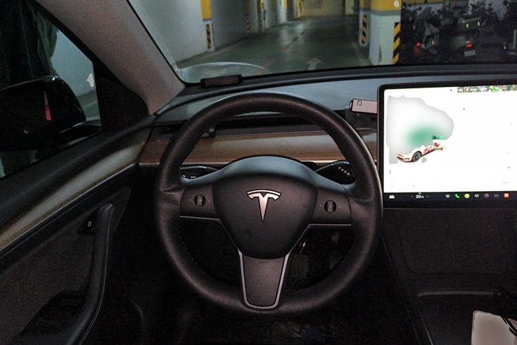 Used Tesla Model Y 2021 Long-Range All-Wheel-Drive Version 3D7
