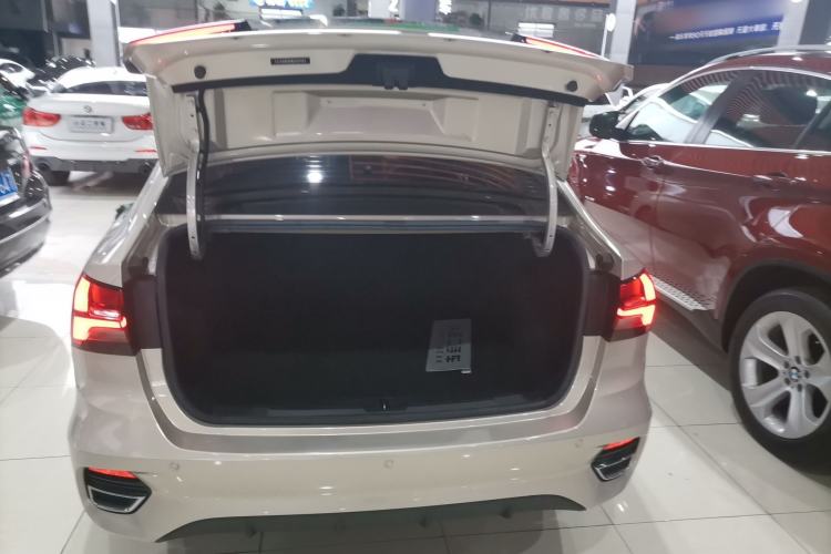 Used Roewe i5 2021 1.5L CVT Diamond Edition