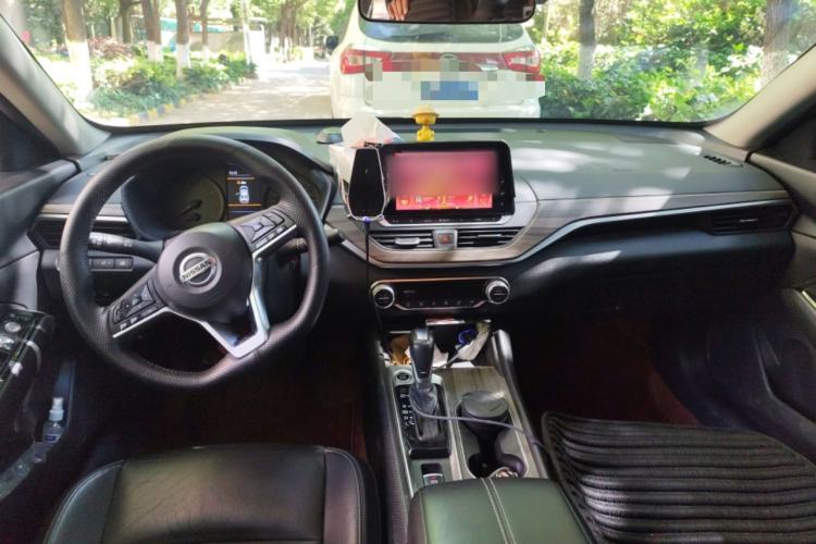 Used Nissan Teana 2021 2.0L XL Comfort Edition Center Console