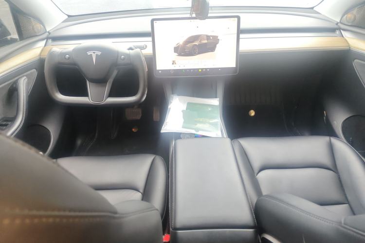 Used Tesla Model Y 2022 Revised Version Rear-Wheel Drive Center Console