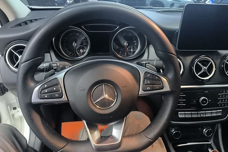 Used Mercedes-Benz GLA 2019 GLA 200 Dynamic Edition