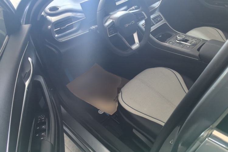 Used BYD Destroyer 05 2024 HONOR Edition DM-i 55KM Luxury Model Driver Seat