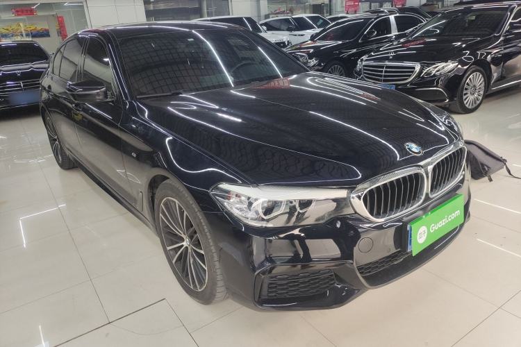Used BMW 5 Series 2019 Facelifted 530Li Leading Edition M Sport Package
