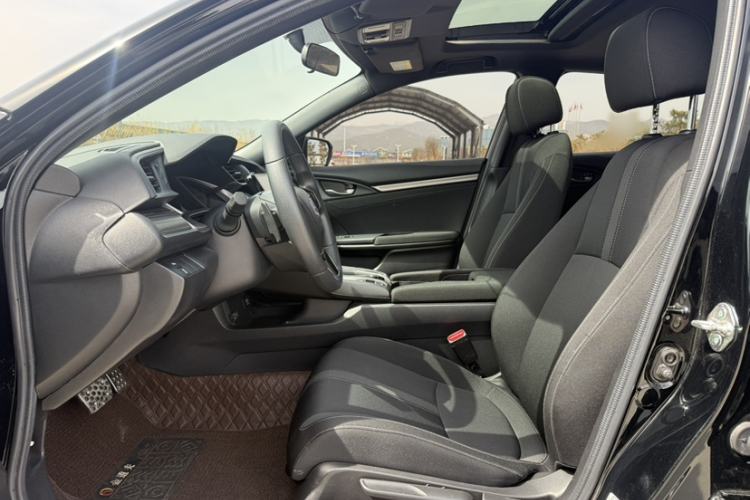 Used Honda Civic 2021 HATCHBACK 220TURBO CVT Trendy Cool Edition
