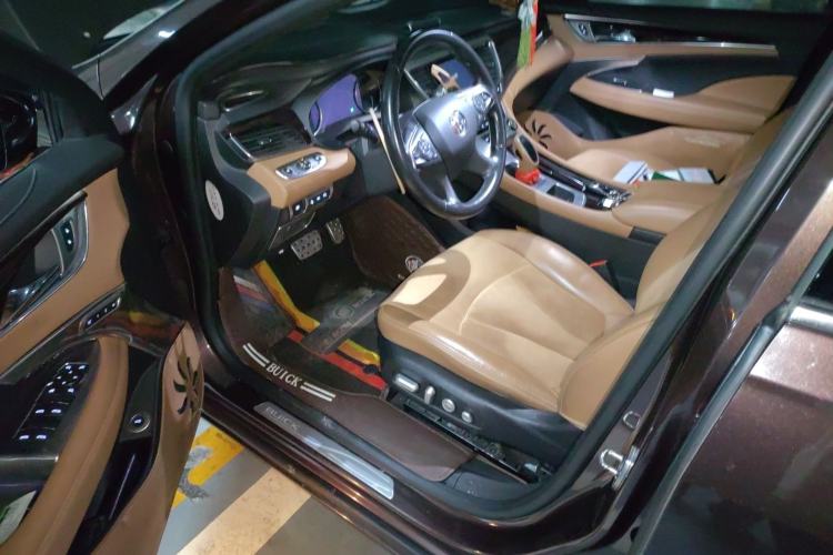 Used Buick LaCrosse 2016 28T Luxury Version Driver Seat