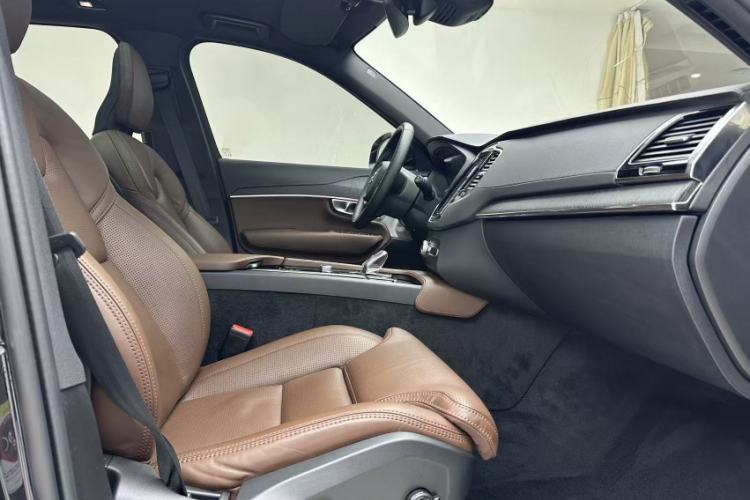 Used Volvo XC90 2024 B6 Zhiya Luxury 7-Seater