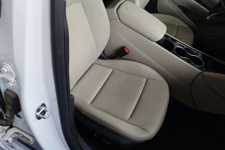 Used Buick Regal 2020 552T Elite Edition Right Front Seat