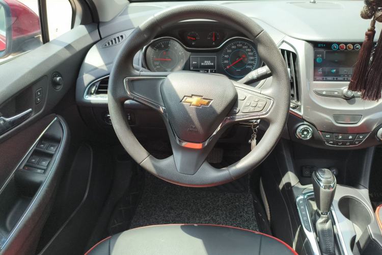 Used Chevrolet Cruze 2017 1.5L Automatic Xuanfeng Edition Steering Wheel