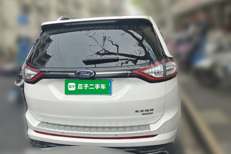 Used Ford Edge 2017 EcoBoost 245 Two-Wheel-Drive Sporty 7-Seater Rear