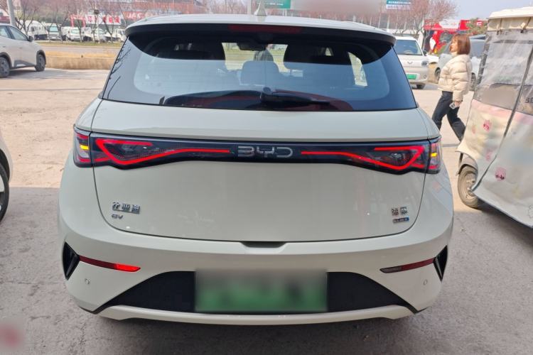 Used BYD Dolphin 2025 Intelligent Driving Version 410 km Fashion Edition
