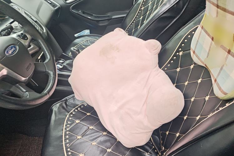 Used Ford Focus 2012 Sedan 1.6L Manual Fashion Edition
