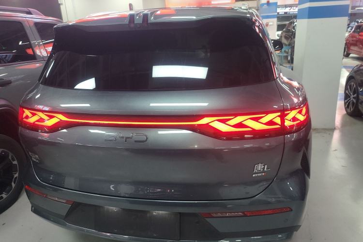 Used BYD Tang L 2025 DM 215KM LiDAR Flagship Model