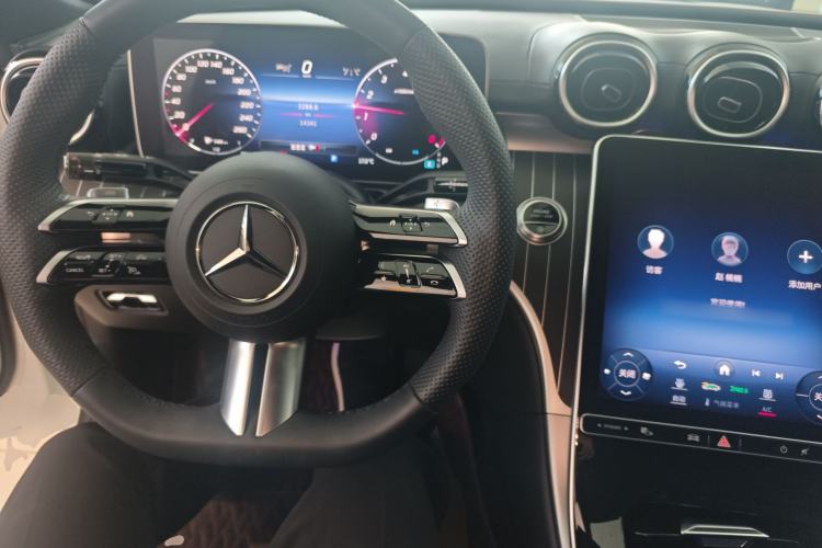 Used Mercedes-Benz C-Class 2023 C 200 L Sport Edition Center Console