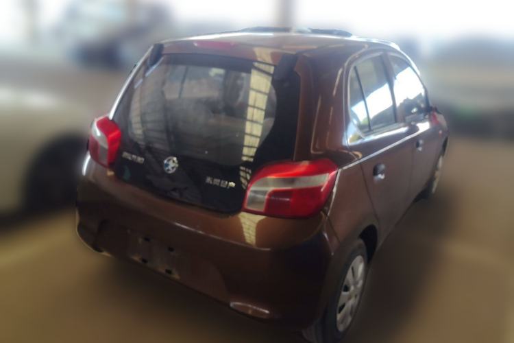Used Venucia R30 2014 1.2L Manual Comfort Edition
