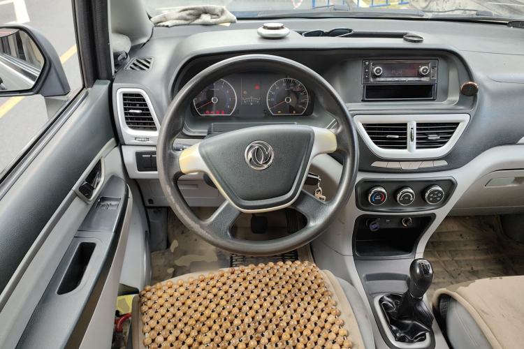 Used Dongfeng Shuaike 2016 1.5L Manual Standard Edition Steering Wheel