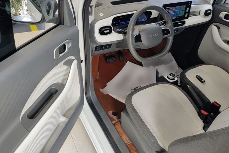 Used Geely Galaxy Panda 2025 210 km – Yuanqi Bear
