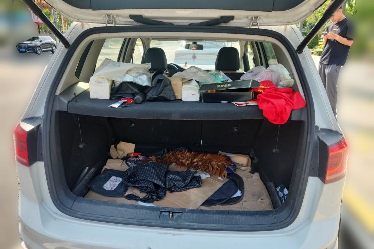 Used Volkswagen Golf Sportsvan 2018 230TSI Automatic Trend Edition Trunk