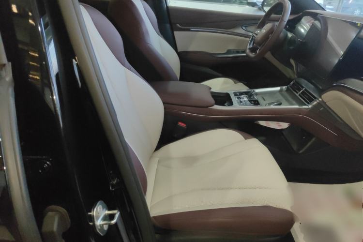 Used BYD Seal 2023 DM-i 1.5L 121km Prestige Model
